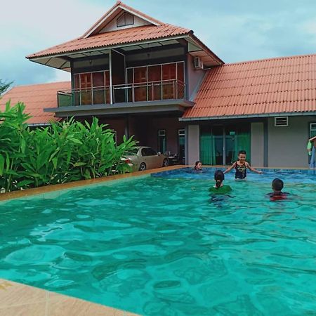 Villa Sri Tebengau クア エクステリア 写真